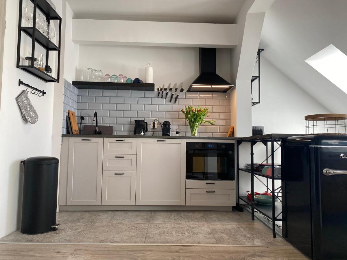 Apartament Hrabala 耶莱尼亚古拉 外观 照片
