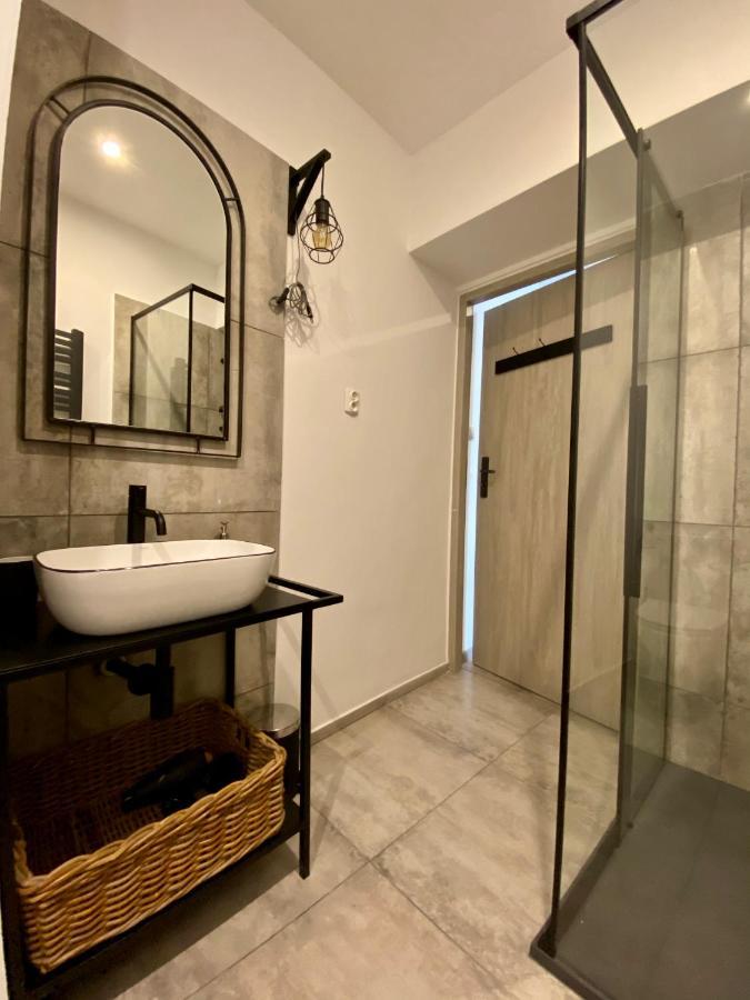 Apartament Hrabala 耶莱尼亚古拉 外观 照片