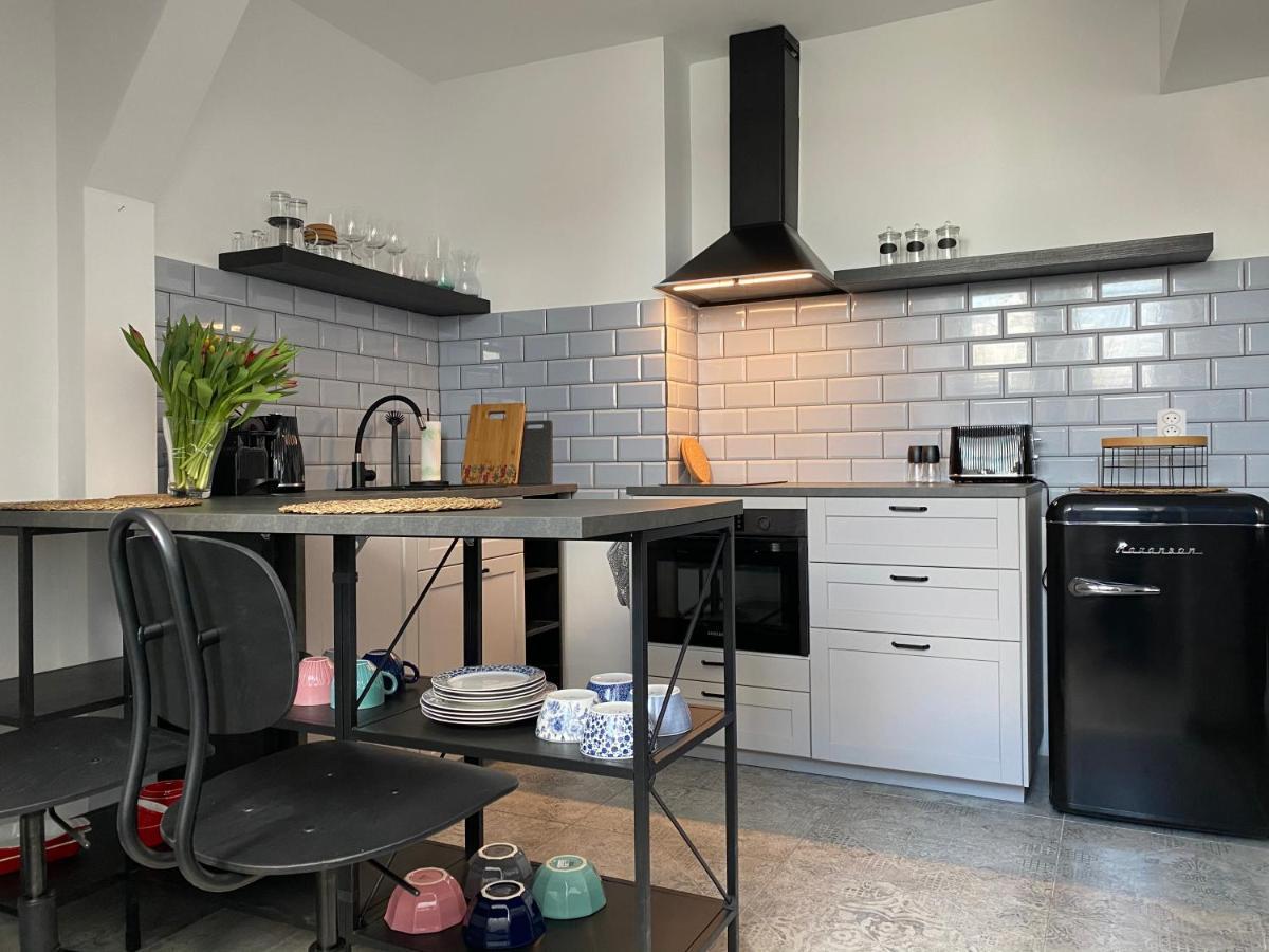 Apartament Hrabala 耶莱尼亚古拉 外观 照片